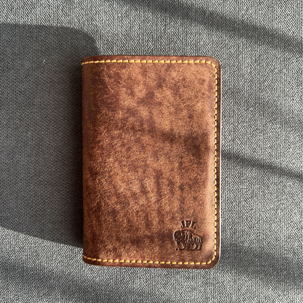 Etui en cuir pour passeport personnalisable