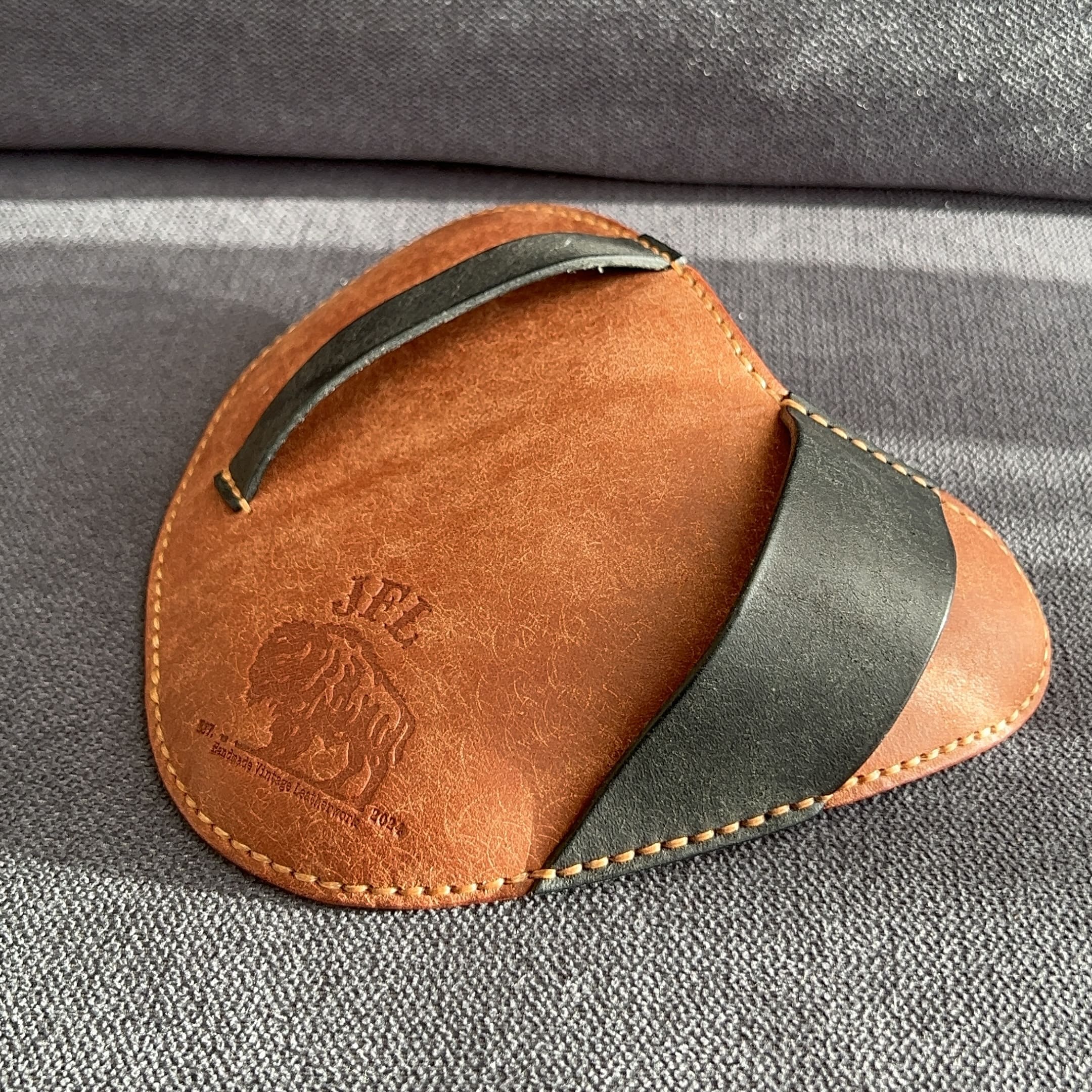 gant de protection en cuir pour l'ouverture des huîtres personnalisable