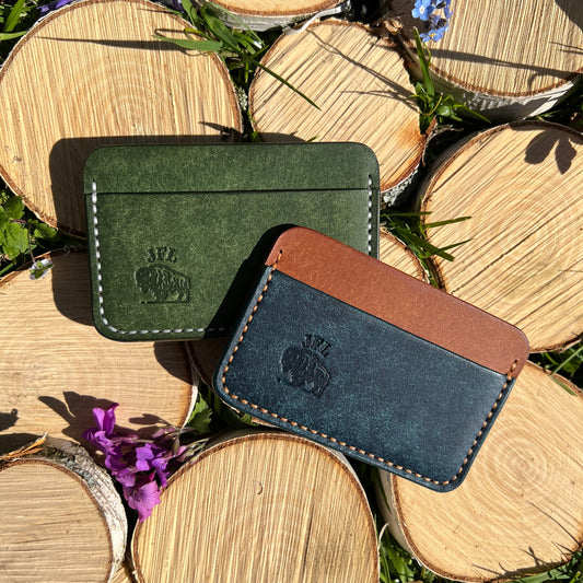 "Neru" card holder